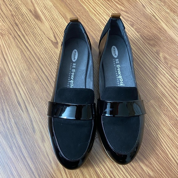 Dr. Scholl’s Be Energized Webster Loafer. Suede/Patent slip-on loafer. Size 8.5 - Picture 2 of 4